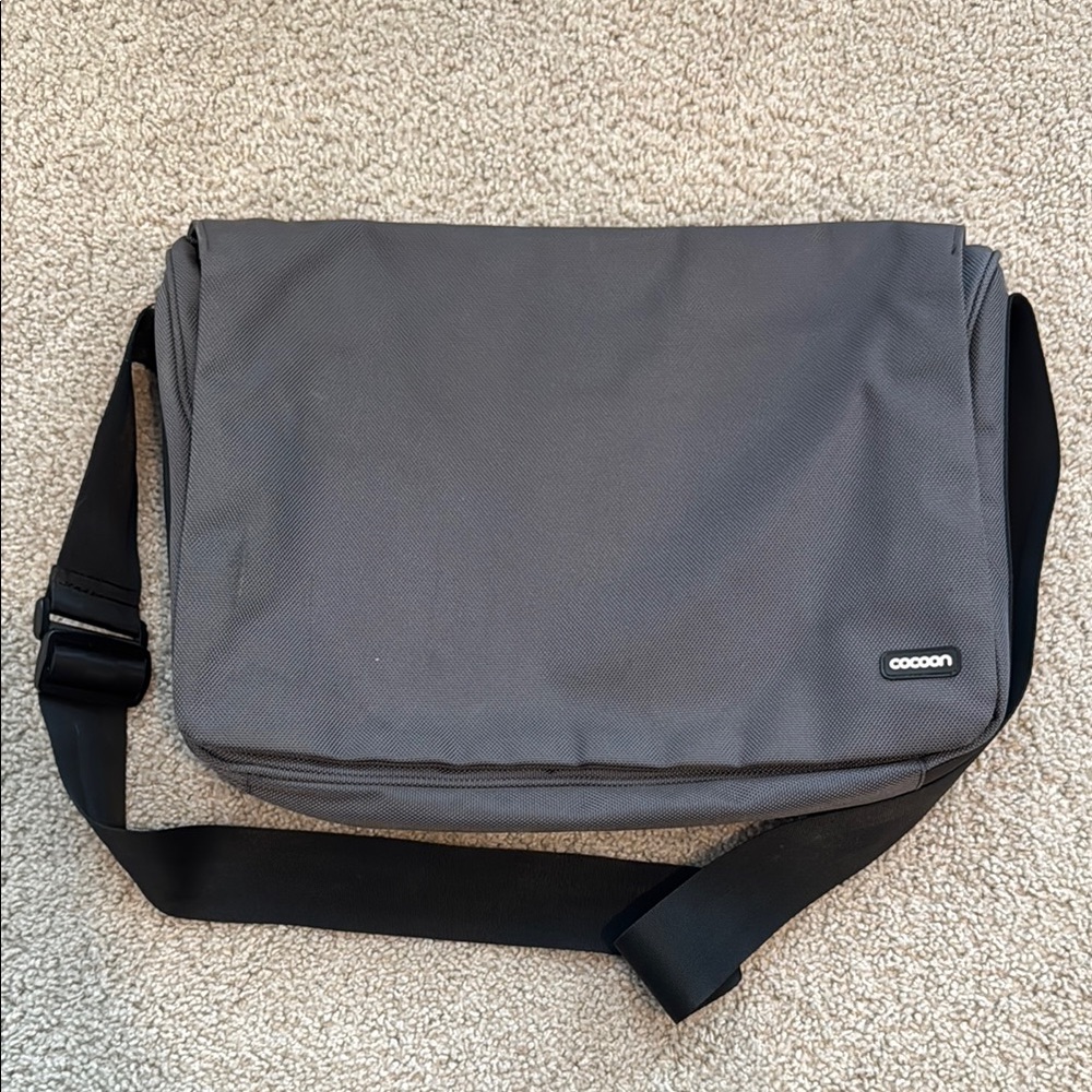 Cocoon Gray Messenger Bag for Men